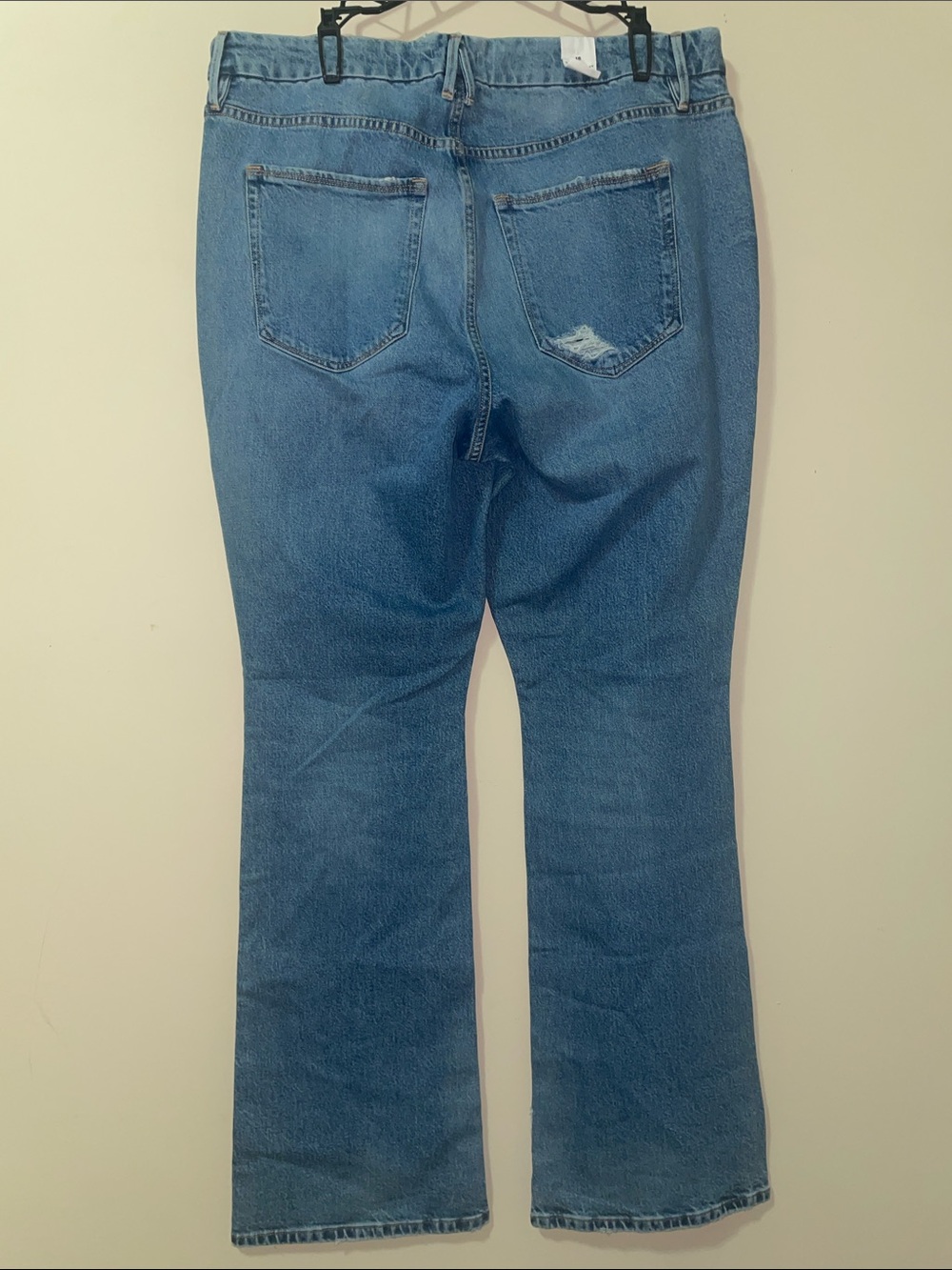 Good American Jeans - Picture 2 of 7
